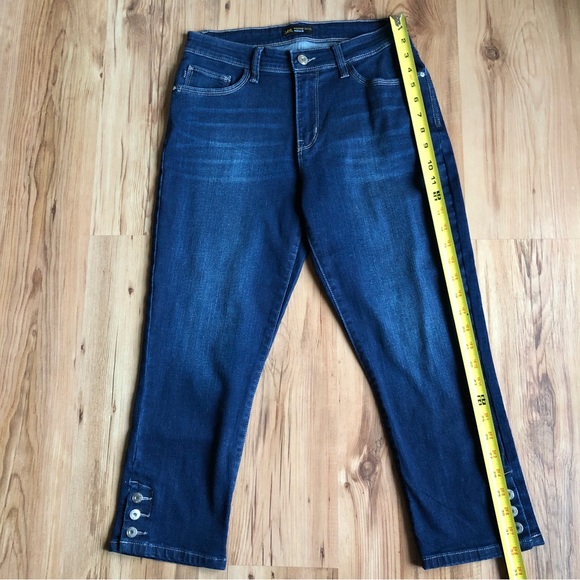 LEE Modern Series Capri Jeans Jayla Button Hem Midrise Fit Blue Size 6 Women’s - Picture 9 of 16